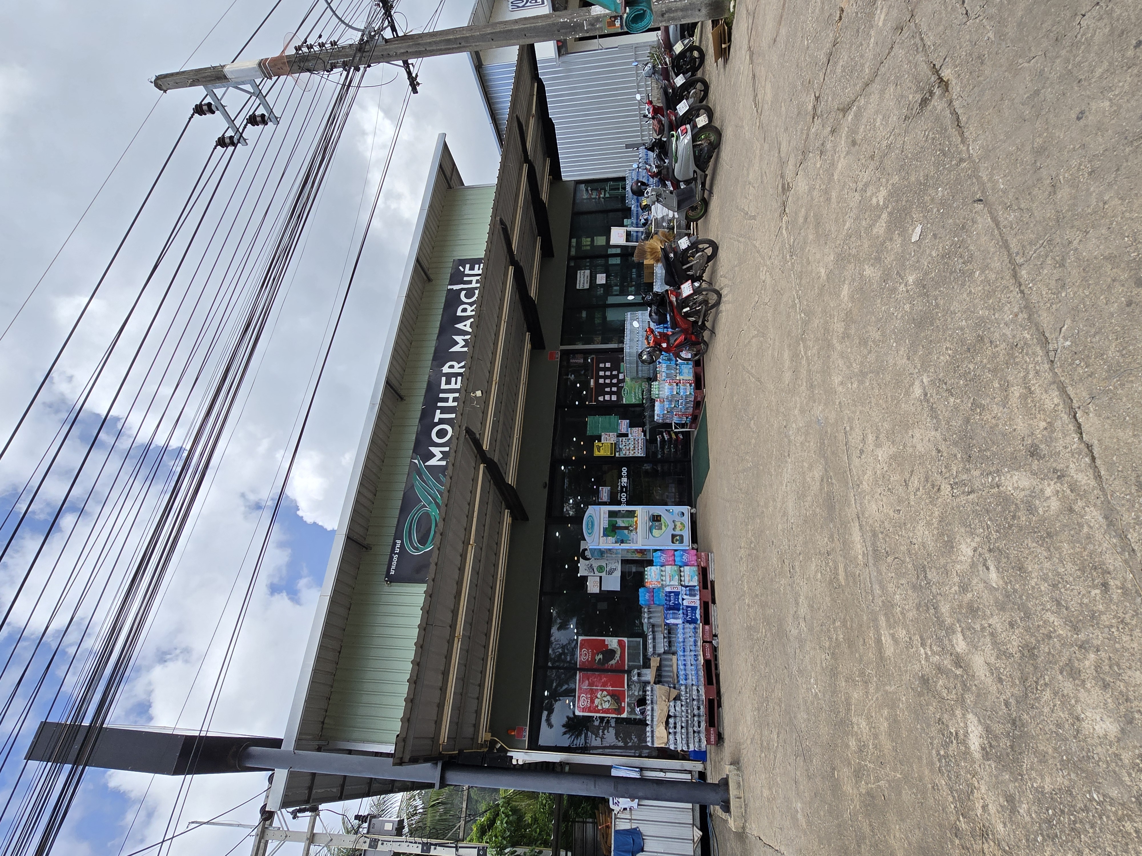 Mother Marché - Klong Dao