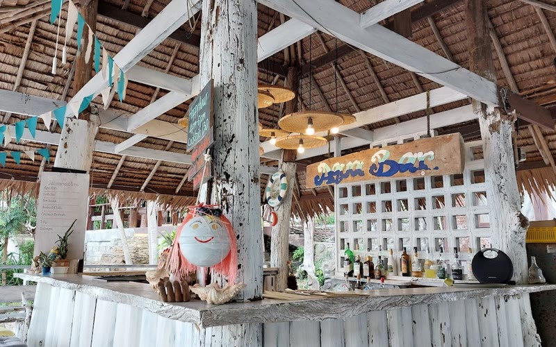 Aqua Bar