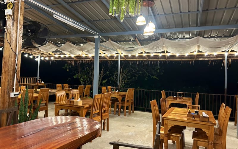 Bamboo Bay Halal Restaurant