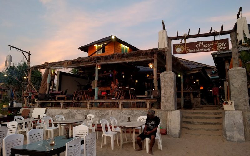 Horizon Bungalow Restaurant and Bar