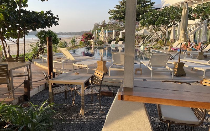 Jai Tiki Bar & Restaurant