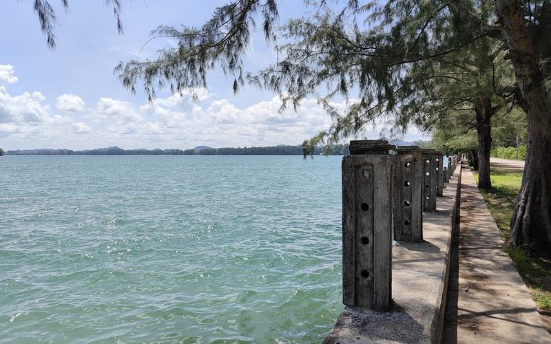 Kaw Kwang Beach