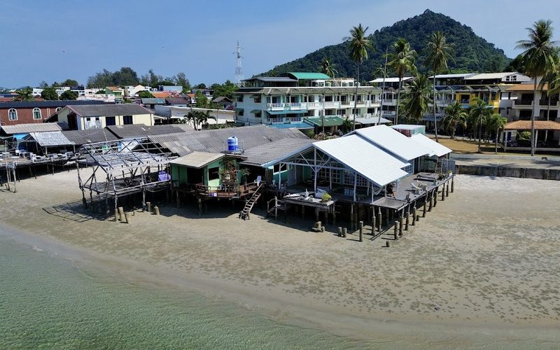 Kaw Kwang Beach