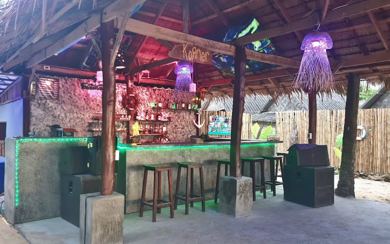 Korner Beach Bar
