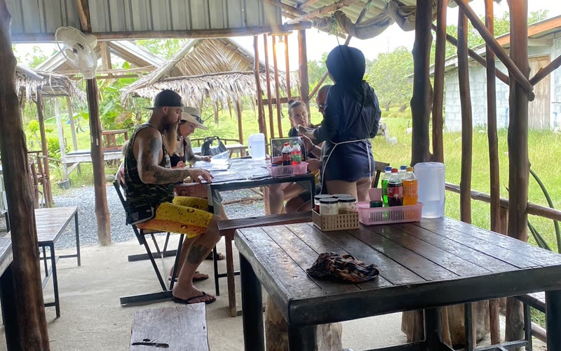 Krua Lang Sod Kitchen
