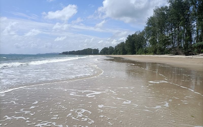 Lang Sot Beach