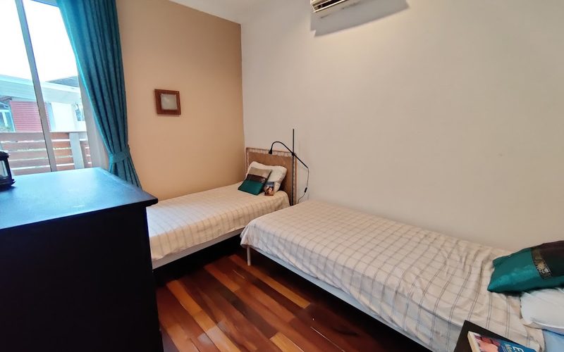 Lanta Sunset Residence