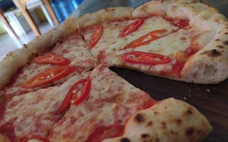 Loro Loco Pizza Cuisine Restaurant