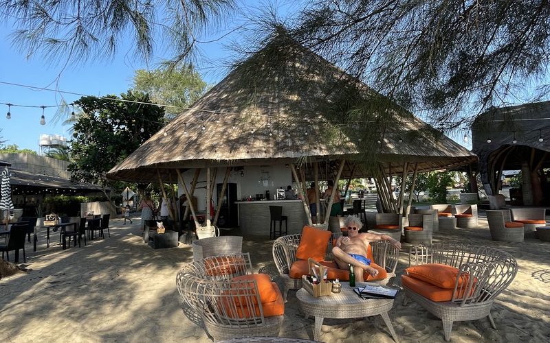 Lym's Bar & Restaurant