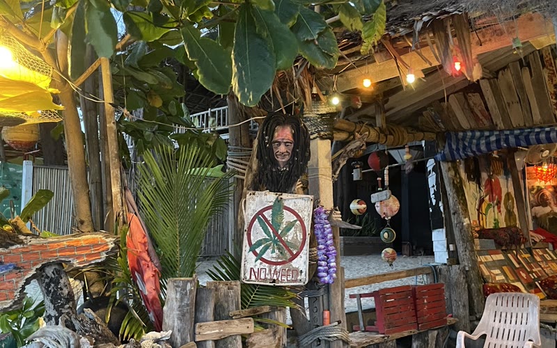 Mook Anda Bar