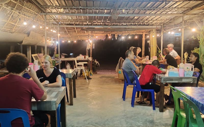 Phra ae seafood