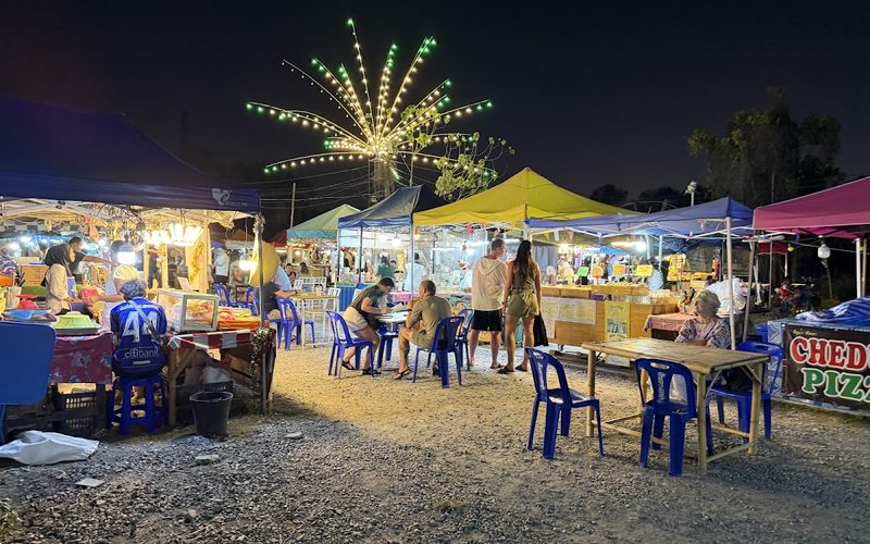 Saladan Walking Street