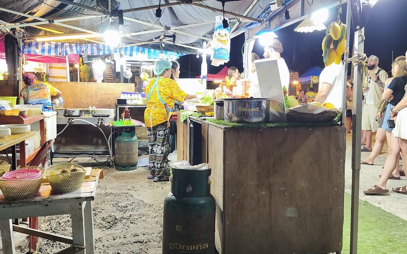 Saladan Walking Street