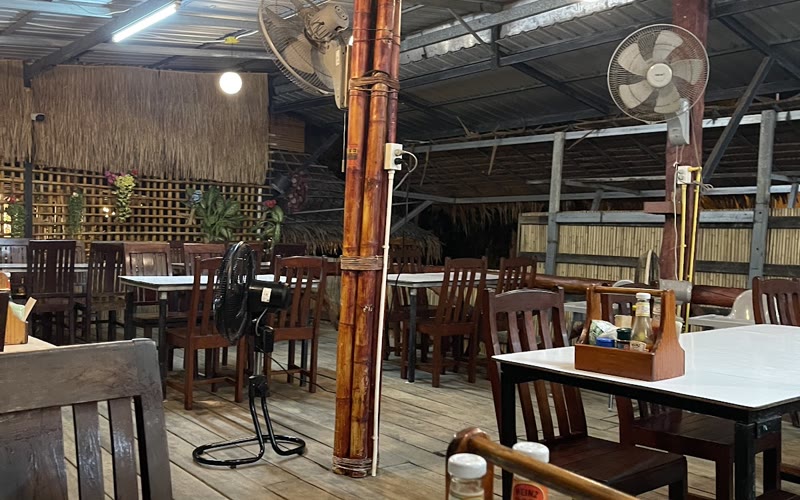 Sam Phi Nong Family Seafood
