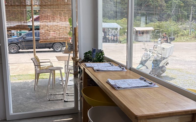Zente Cafe and Restaurant